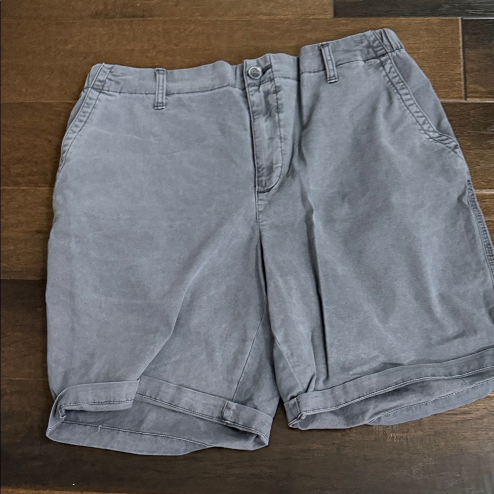 Old Navy Women’s Slate Gray Flat Front Shorts